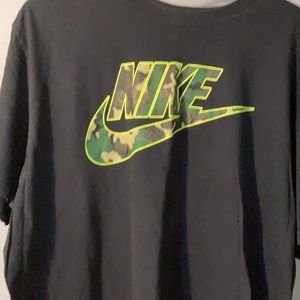 Nike T
